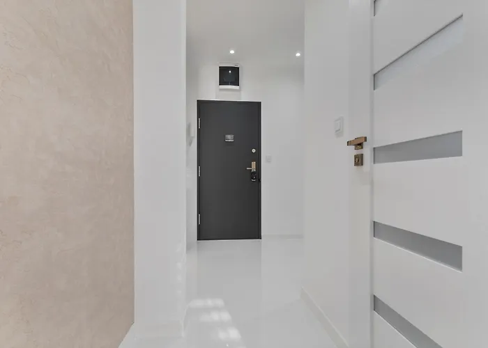 Апартаменты Elegant 1br With Ac Братислава