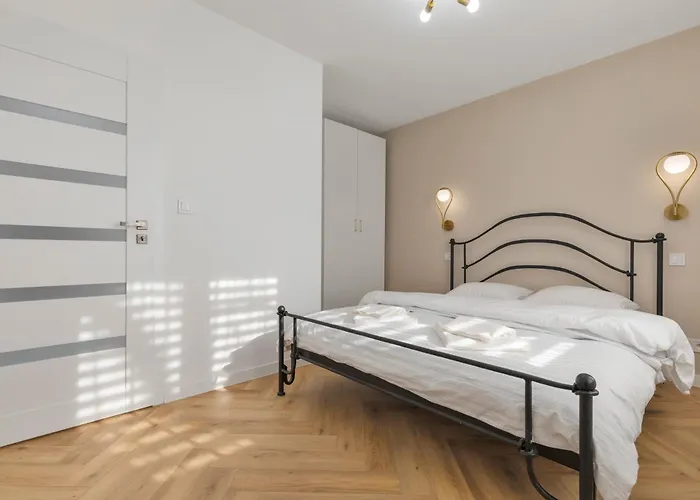 Апартаменты Elegant 1br With Ac